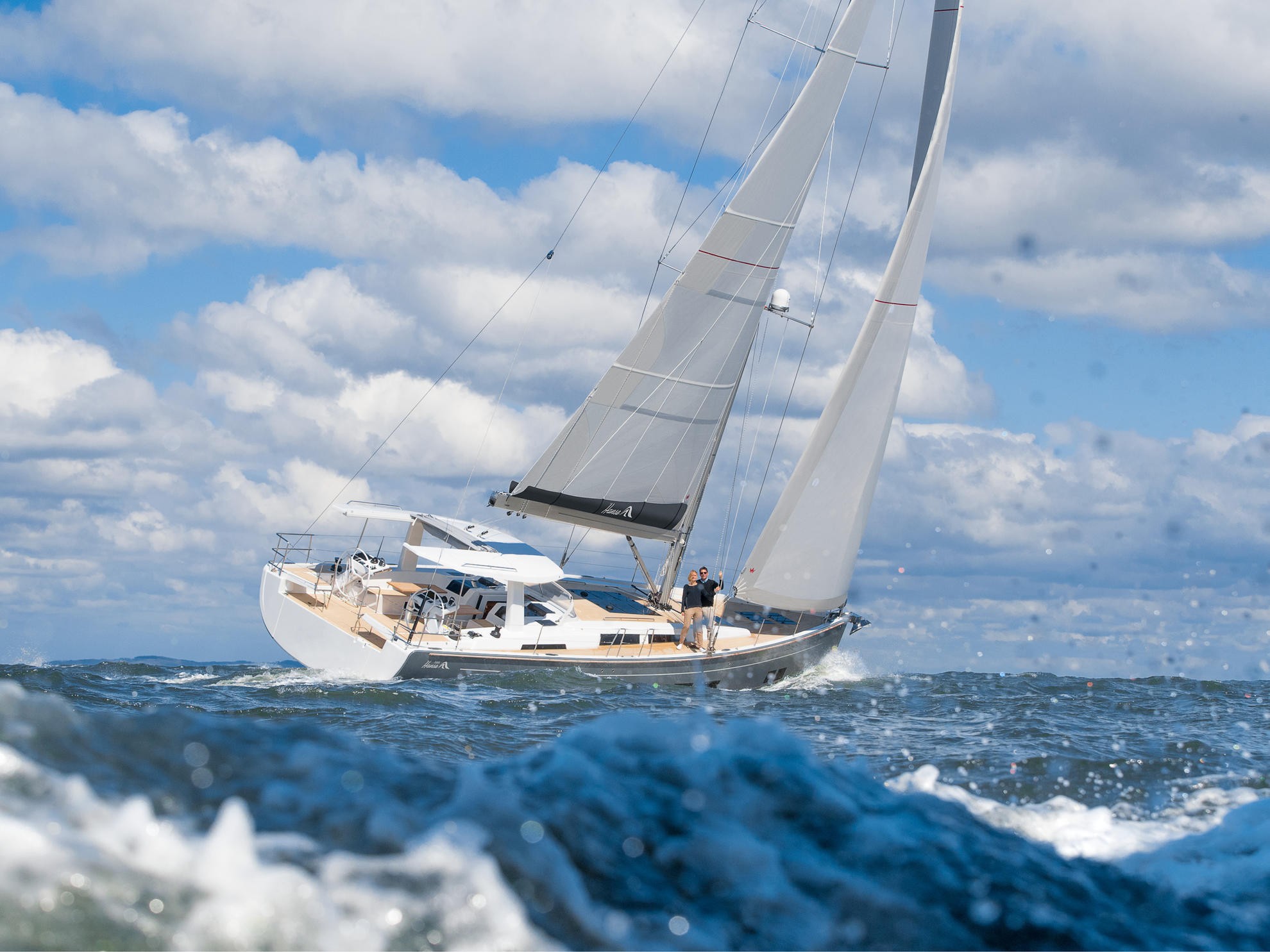 01-hanse-588-yacht-charter